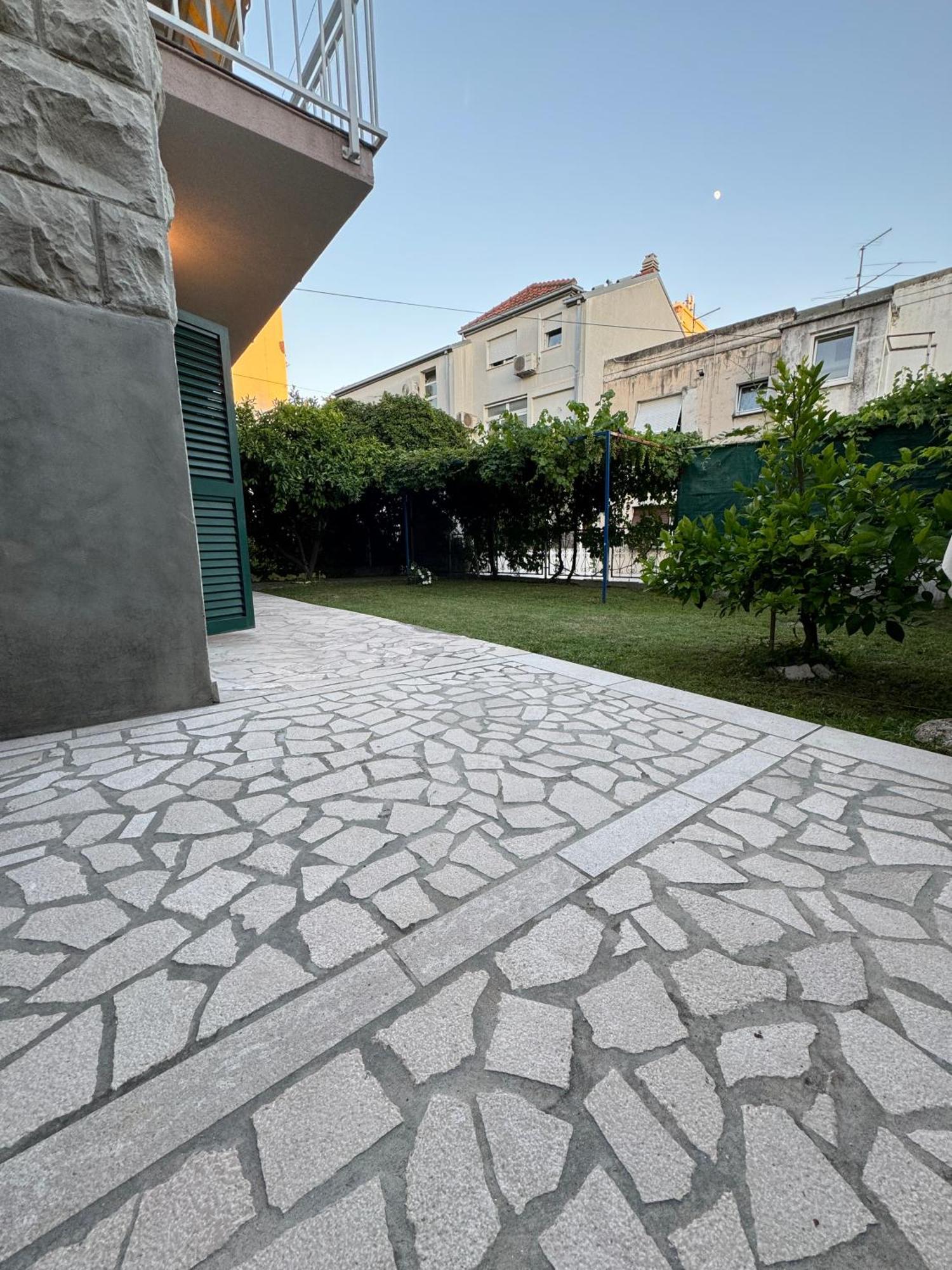 Valentinas Garden Apartment Split Exterior foto